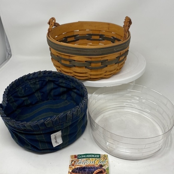 𝅺LONGABERGER Collectors Club 1998 Renewal Basket with liner and protector - Picture 7 of 7
